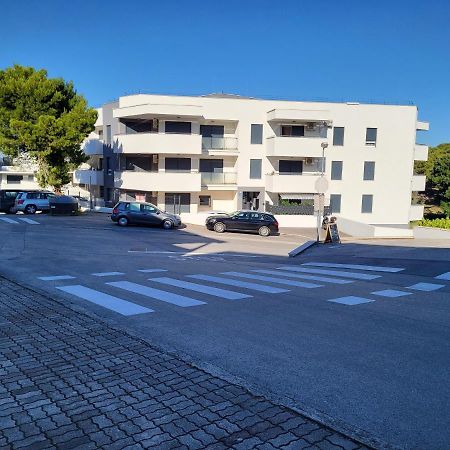 Apartment Kiara Premantura Esterno foto